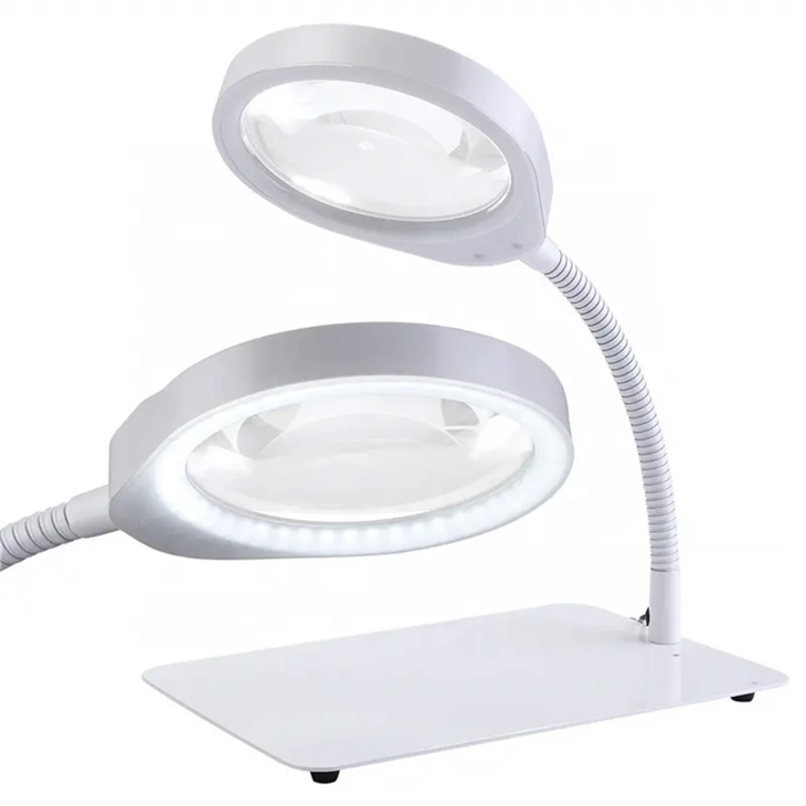 Lampa Léitheoireachta Formhéadúcháin